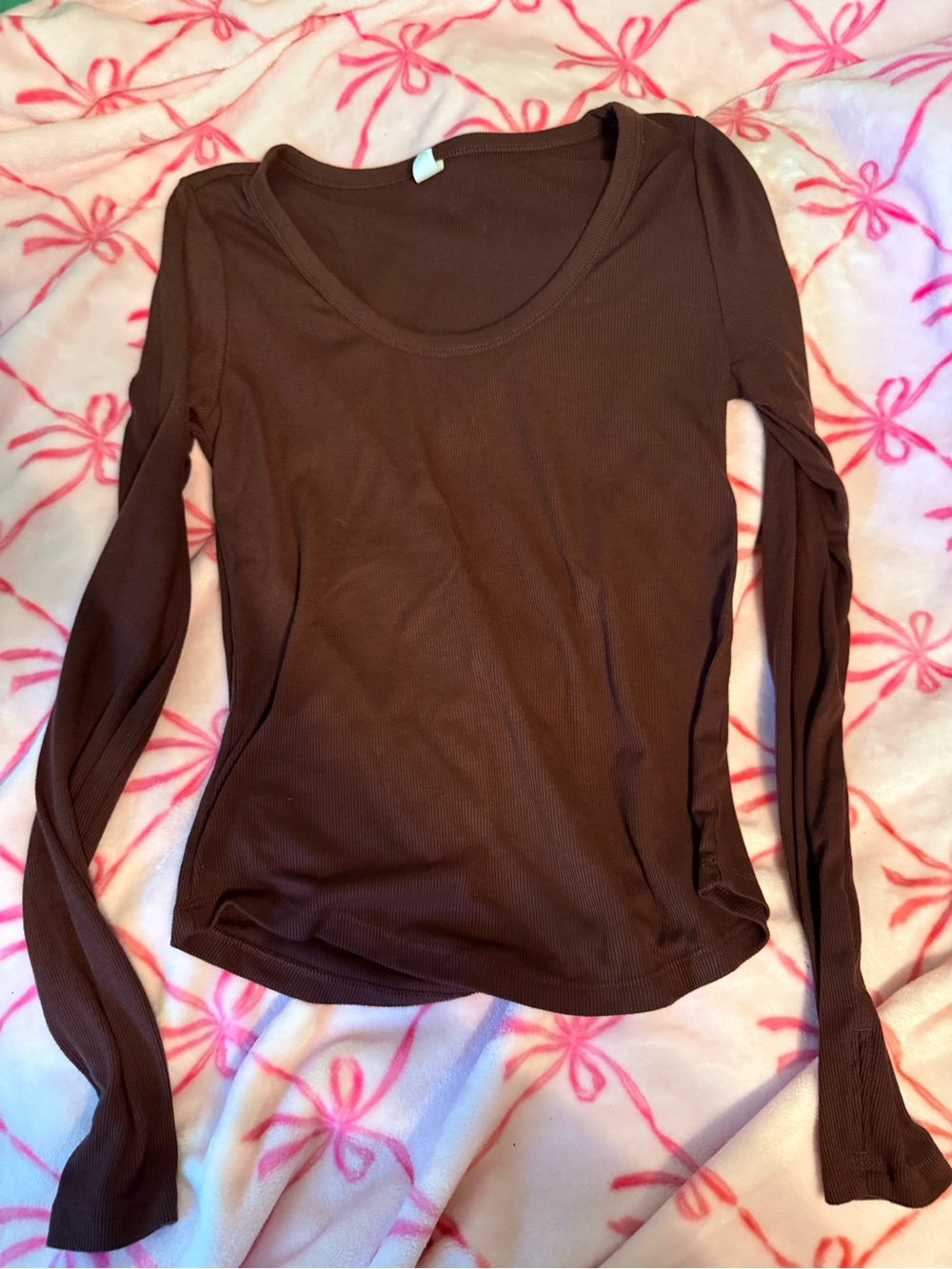 Women's Scoop Neck Long-Sleeve Top in Chocolate Brown